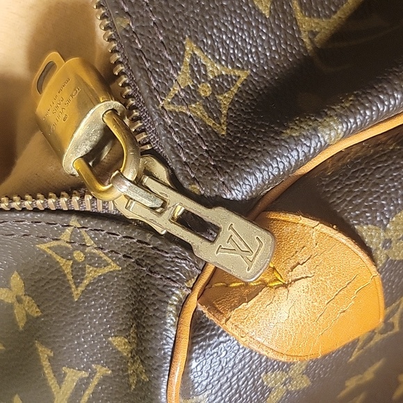 LV Monogram Keepall 45 - Picture 6 of 16